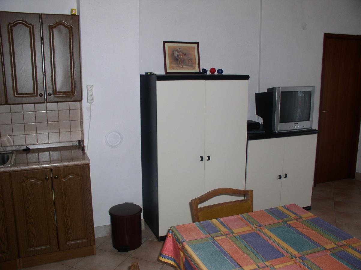 Apartment Lana ปริฟลากา ภายนอก รูปภาพ