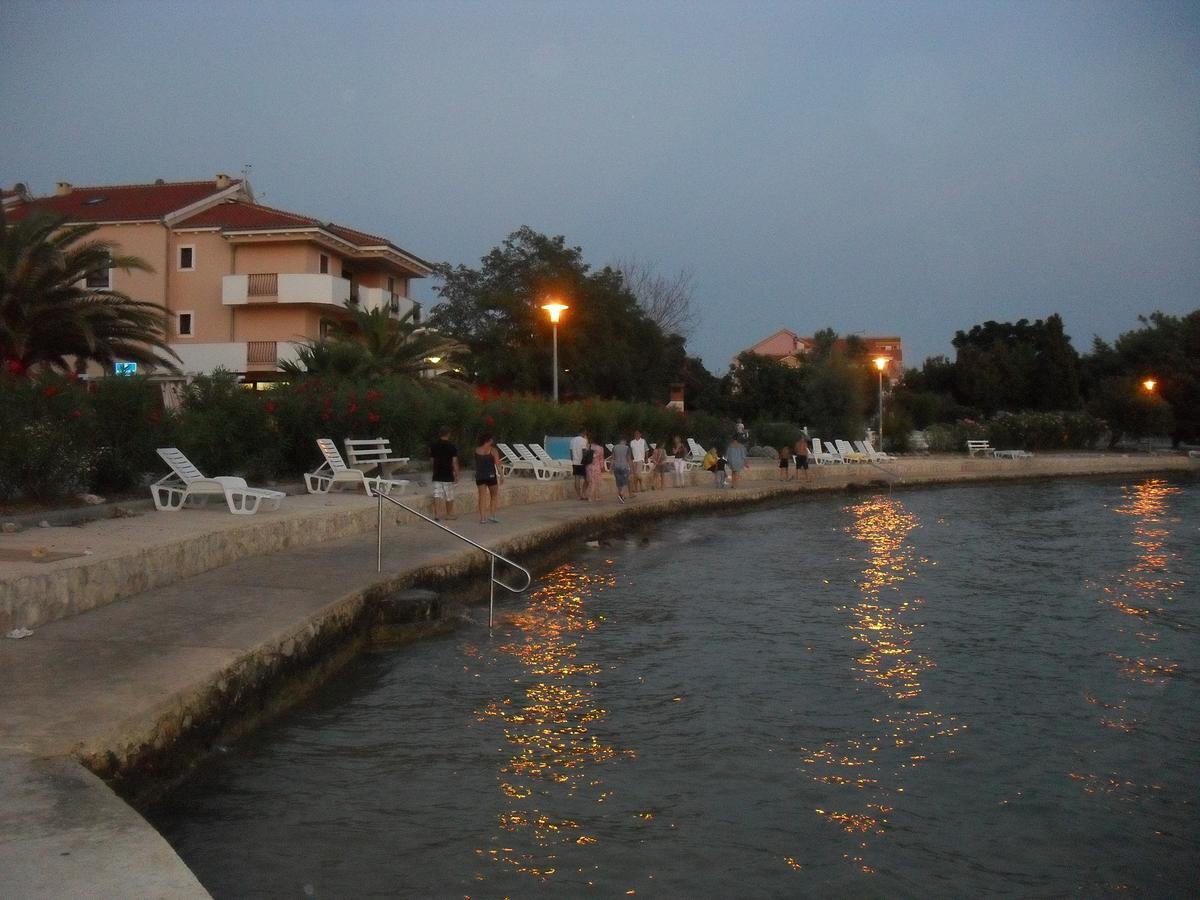 Apartment Lana ปริฟลากา ภายนอก รูปภาพ